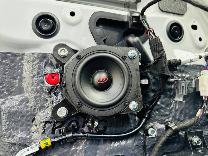 【普通汽车音响怎么改装,汽车音响怎么改装视频讲解】