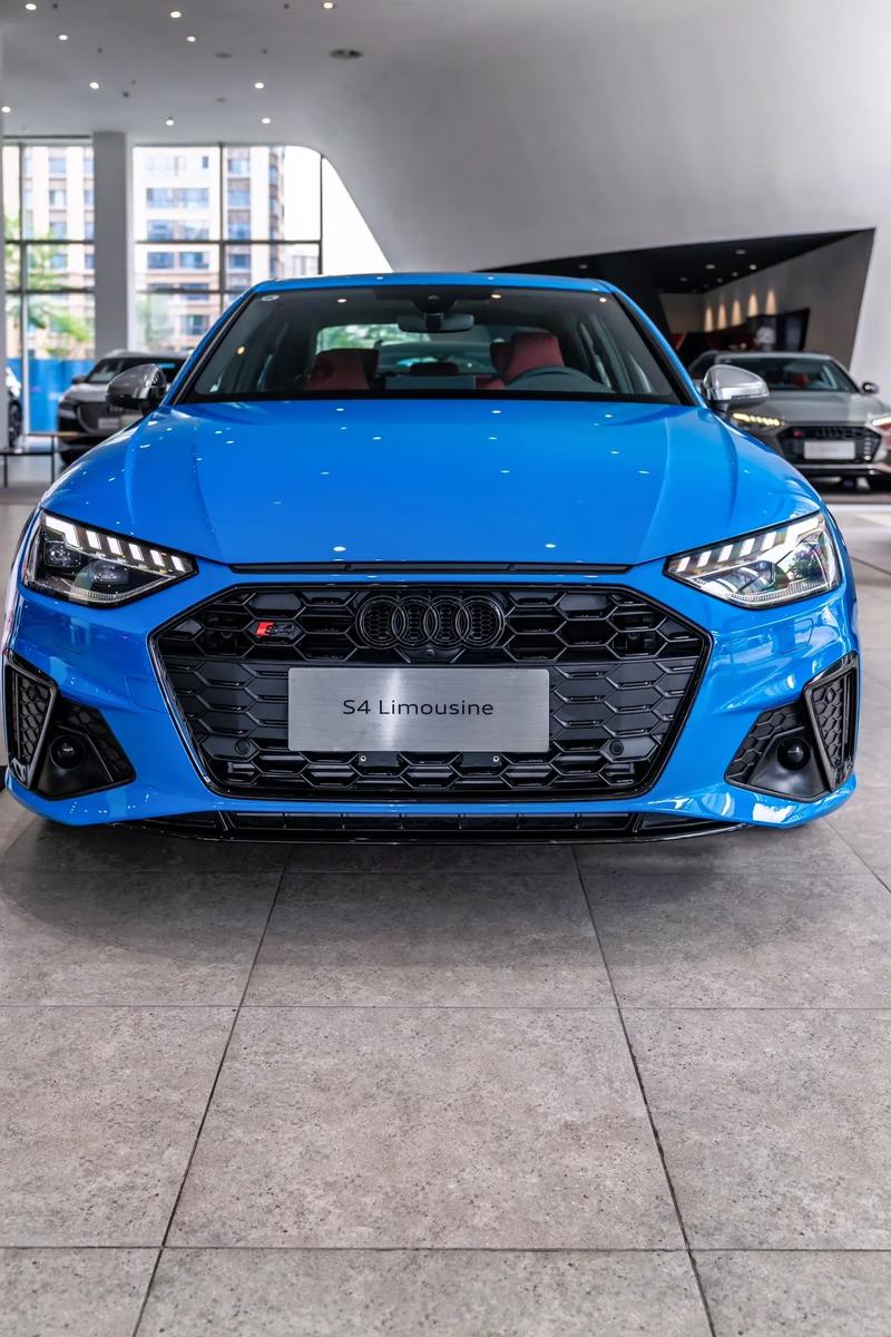 【奥迪s42020款,奥迪s421款】