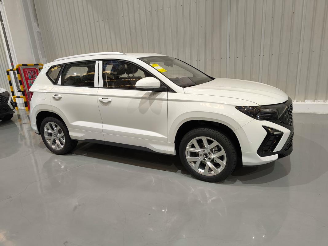 捷达vs5图片外观颜色(捷达vs5的图片)