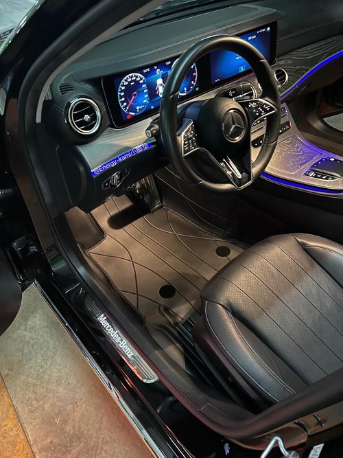 奔驰e300内饰图片大全,奔驰车内饰图片大全