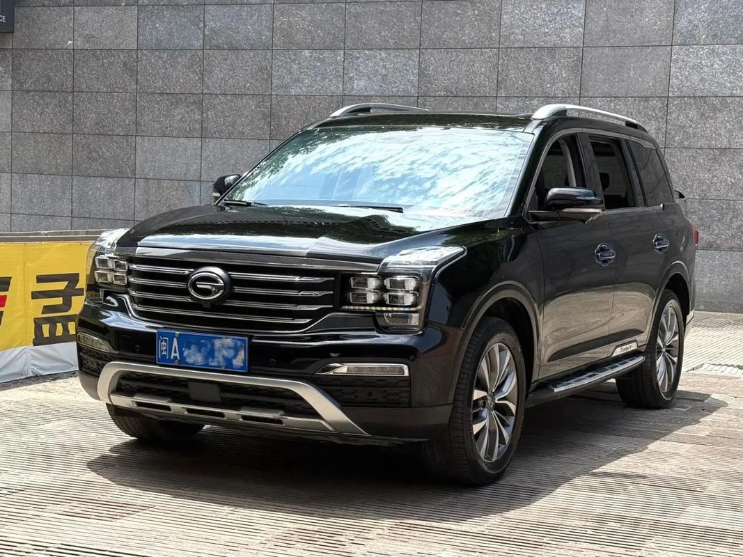 传祺gs8油箱多少升(传祺gs8油箱多大的2017款)