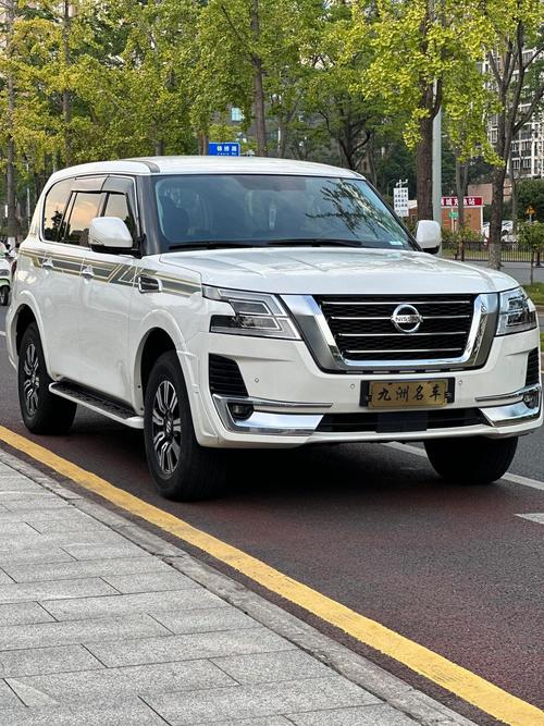 【途乐和谁是一个档次的车,途乐和什么车一个级别】