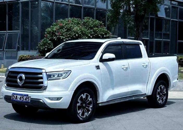 东风皮卡四驱柴油车/东风皮卡四驱柴油车多少钱一台