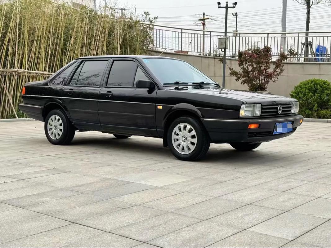 新款桑塔纳2000报价及图片,新款桑塔纳经典报价及图片